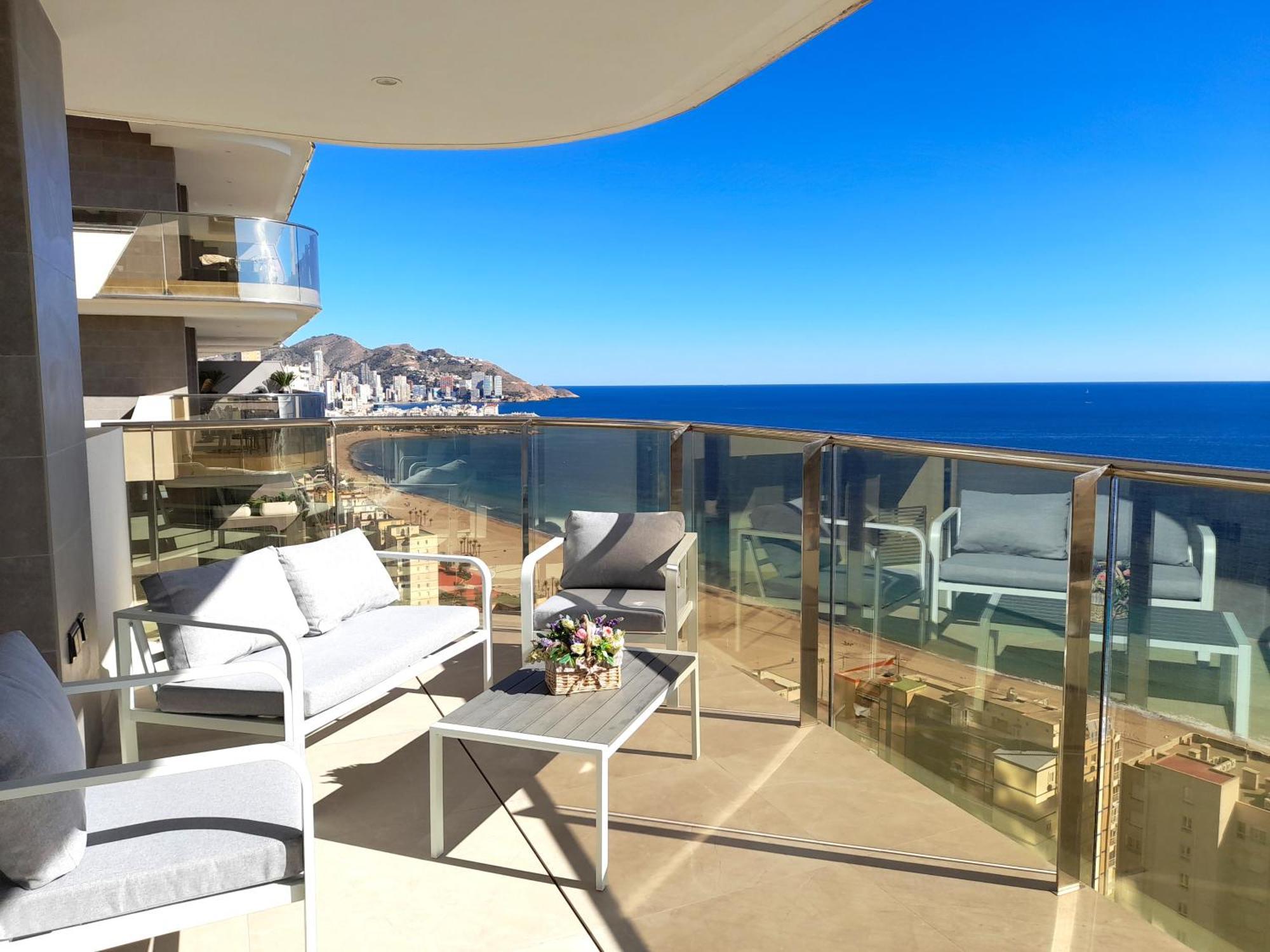 בנידורם Sunset Cliffs Sea View Apartments 14 Floor מראה חיצוני תמונה
